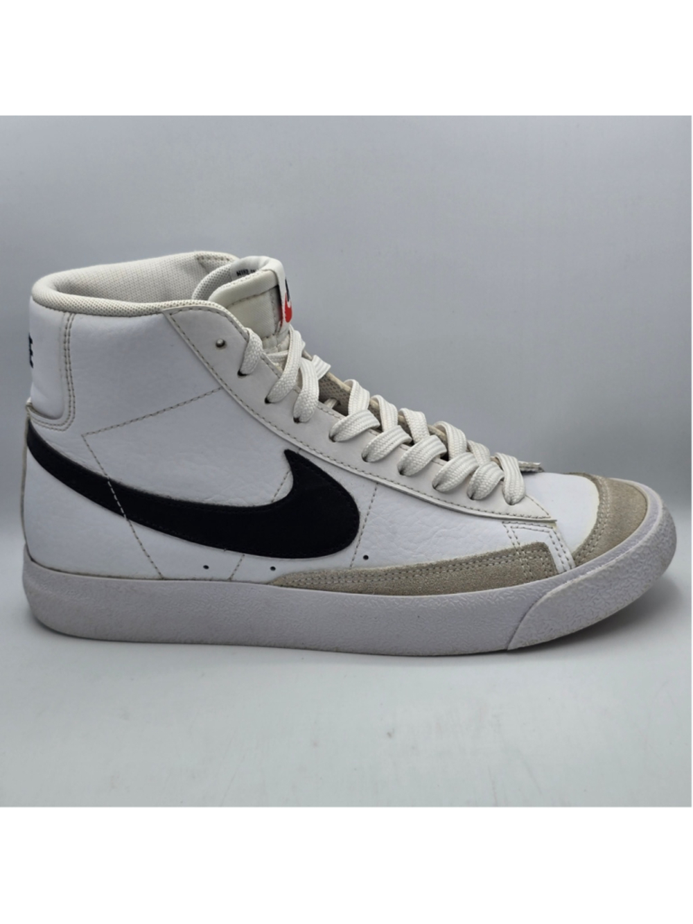 Men's Nike Blazer Mid Sneakers White and Black men's 6y women's 8